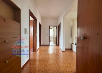 Foto 2 - Four-room apartment VIA CANALETTO
 
13, Cento - photo 2