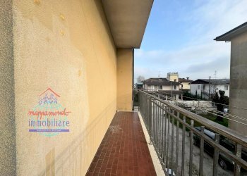 Foto 22 - Four-room apartment VIA CANALETTO
 
13, Cento - photo 22