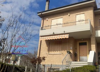 Foto 3 - Villa a Schiera VIA GRAZIA DELEDDA
 
23, Sala Bolognese - foto 3