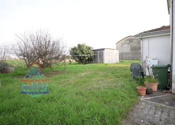 Foto 4 - Villa VIA PARATORE
 
4, Cento - photo 4