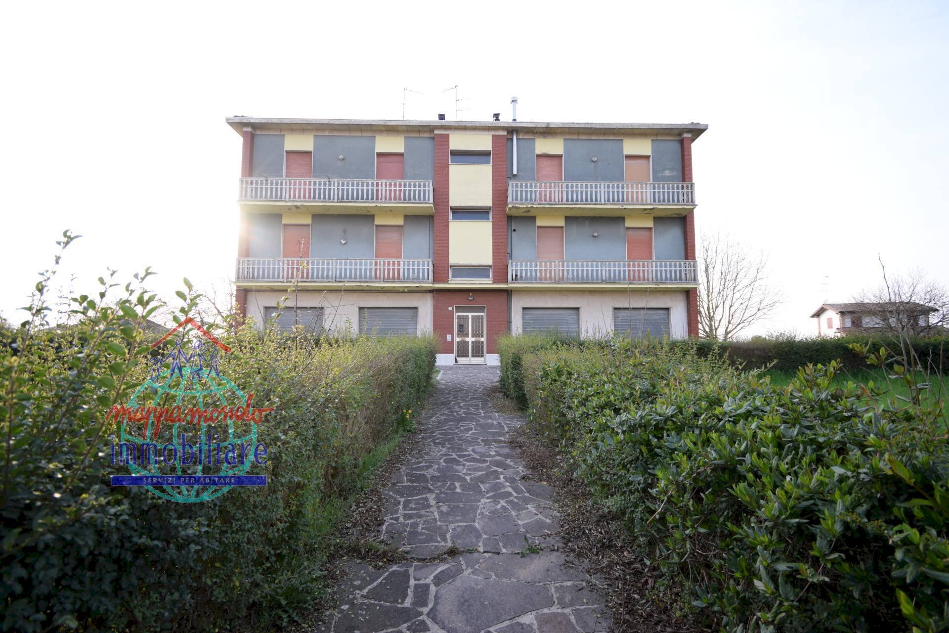 Foto 1 - Stable - Palace VIA PARATORE
 
1/4, Cento - photo 1