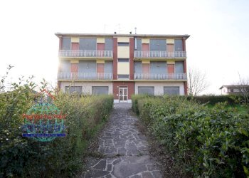 Foto 1 - Stabile - Palazzo VIA PARATORE
 
1/4, Cento - foto 1