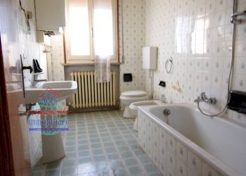 Foto 9 - Stabile - Palazzo VIA PARATORE
 
1/4, Cento - foto 9