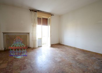 Foto 13 - Stabile - Palazzo VIA PARATORE
 
1/4, Cento - foto 13