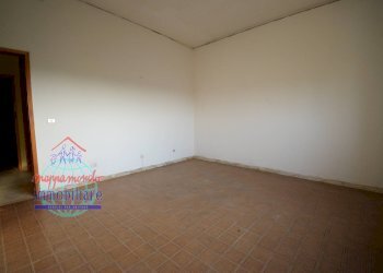 Foto 6 - Four-room apartment VIA PARATORE
 
1/4, Cento - photo 6