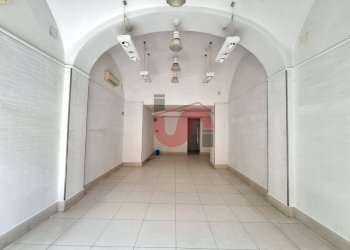 Foto 3 - Commercial Premises Corso Giuseppe Garibaldi
170, Benevento - photo 3