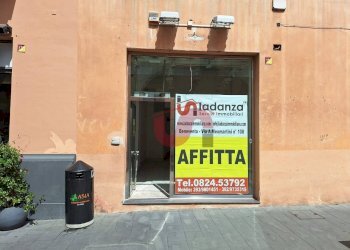 Foto 19 - Commercial Premises Corso Giuseppe Garibaldi
170, Benevento - photo 19