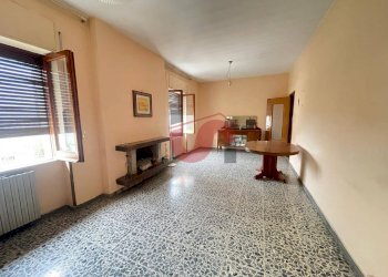 Foto 1 - Casa indipendente Corso Cusani
 
207, Solopaca - foto 1