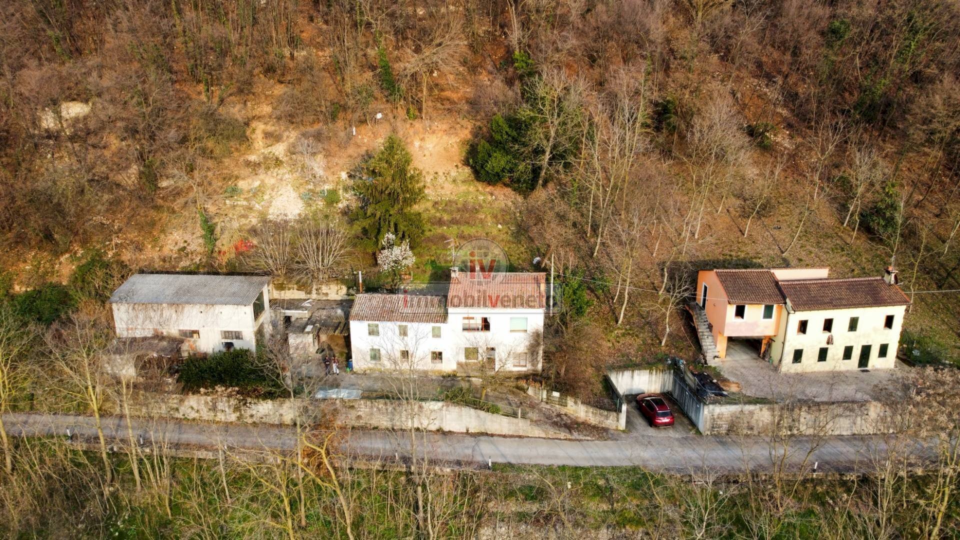 Foto 3 - Rustico VIA ROMA
 
52, Val Liona - foto 3