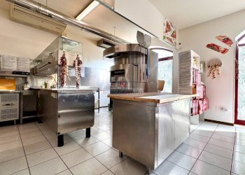 Foto 3 - Attività Commerciale VIA ROMA
 
52, Lonigo - foto 3