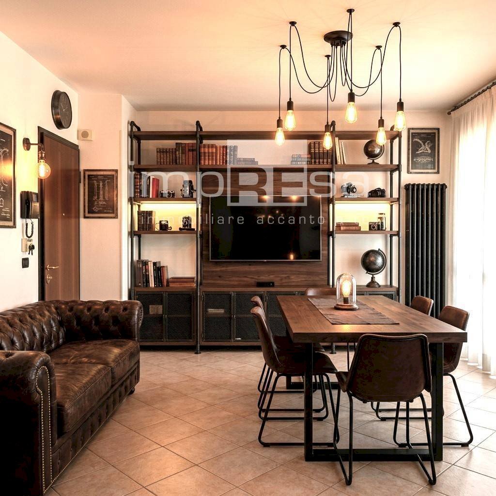RENDERIG SOGGIORNO - Quadrilocale Via Delle Ortensie
 
4, Venezia - foto 2