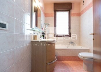 BAGNO - Four-room apartment via Dei Tulipani, Venezia - photo 16