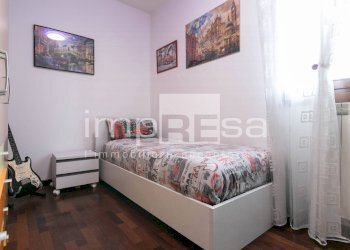 CAMERA SINGOLA - Four-room apartment via Dei Tulipani, Venezia - photo 22