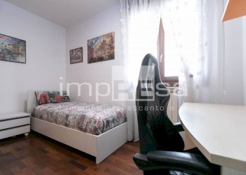 CAMERA SINGOLA - Four-room apartment via Dei Tulipani, Venezia - photo 23