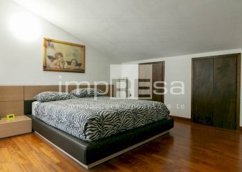 SOTTOTETTO - Four-room apartment via Dei Tulipani, Venezia - photo 30