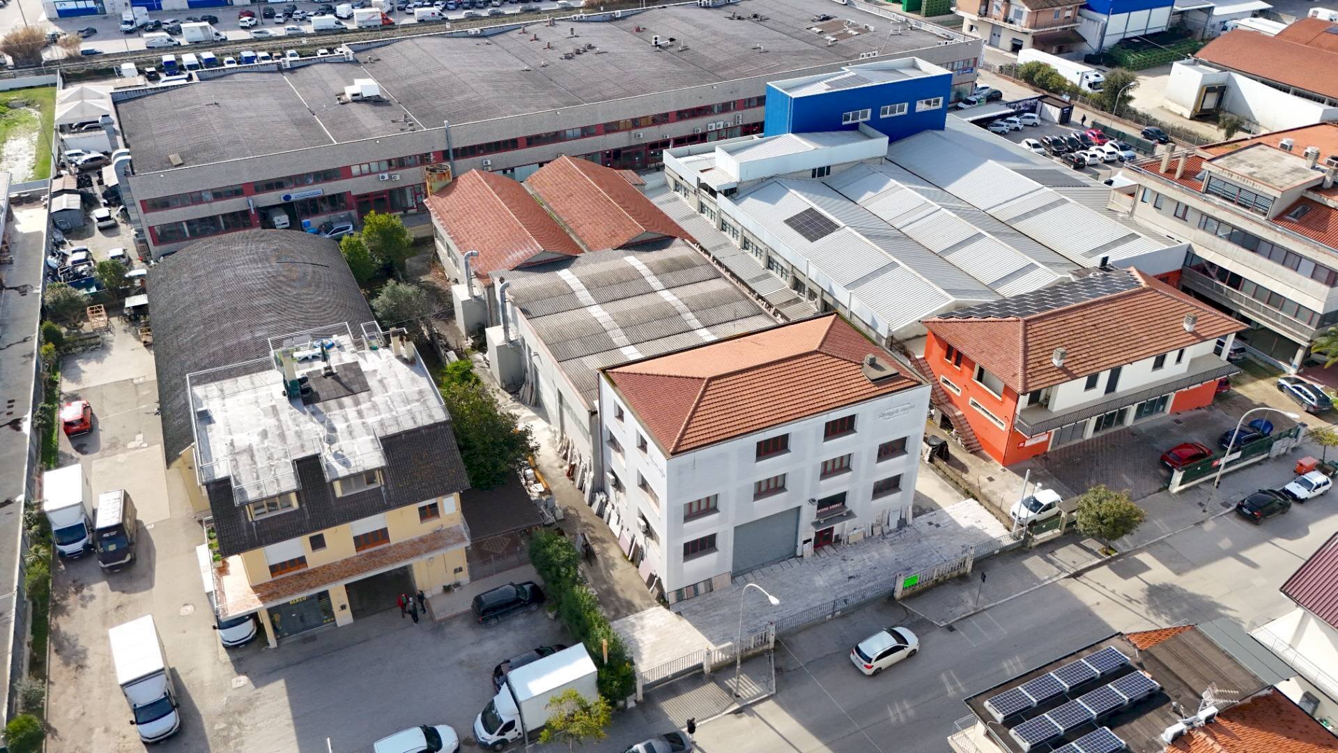 Foto 1 - Shed Via Val Tiberina
 
21, San Benedetto del Tronto - photo 1