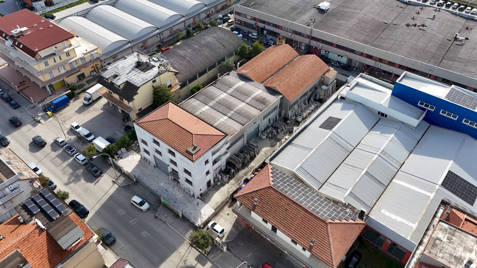 Foto 2 - Shed Via Val Tiberina
 
21, San Benedetto del Tronto - photo 2