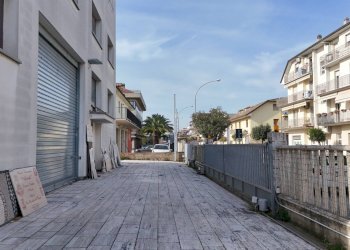 Foto 12 - Shed Via Val Tiberina
 
21, San Benedetto del Tronto - photo 12