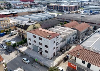 Foto 44 - Shed Via Val Tiberina
 
21, San Benedetto del Tronto - photo 44