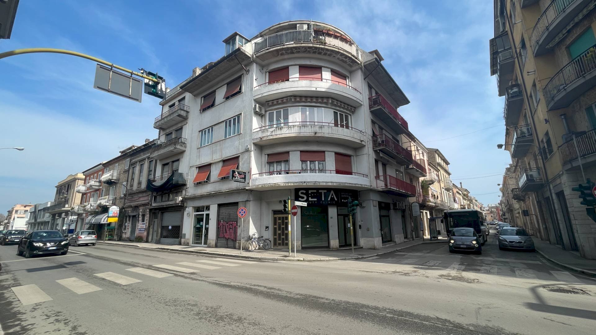 Foto 1 - Locale Commerciale Via Roma
 
3, San Benedetto del Tronto - foto 1