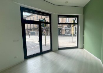 Foto 7 - Locale Commerciale Via Roma
 
3, San Benedetto del Tronto - foto 7