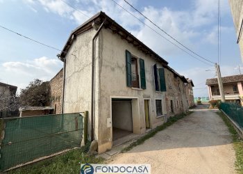 Foto 2 - Three-room apartment Cazzago San Martino - photo 2