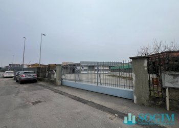 Foto 1 - Capannone Via Silvio Pellico
 
13, Rosate - foto 1