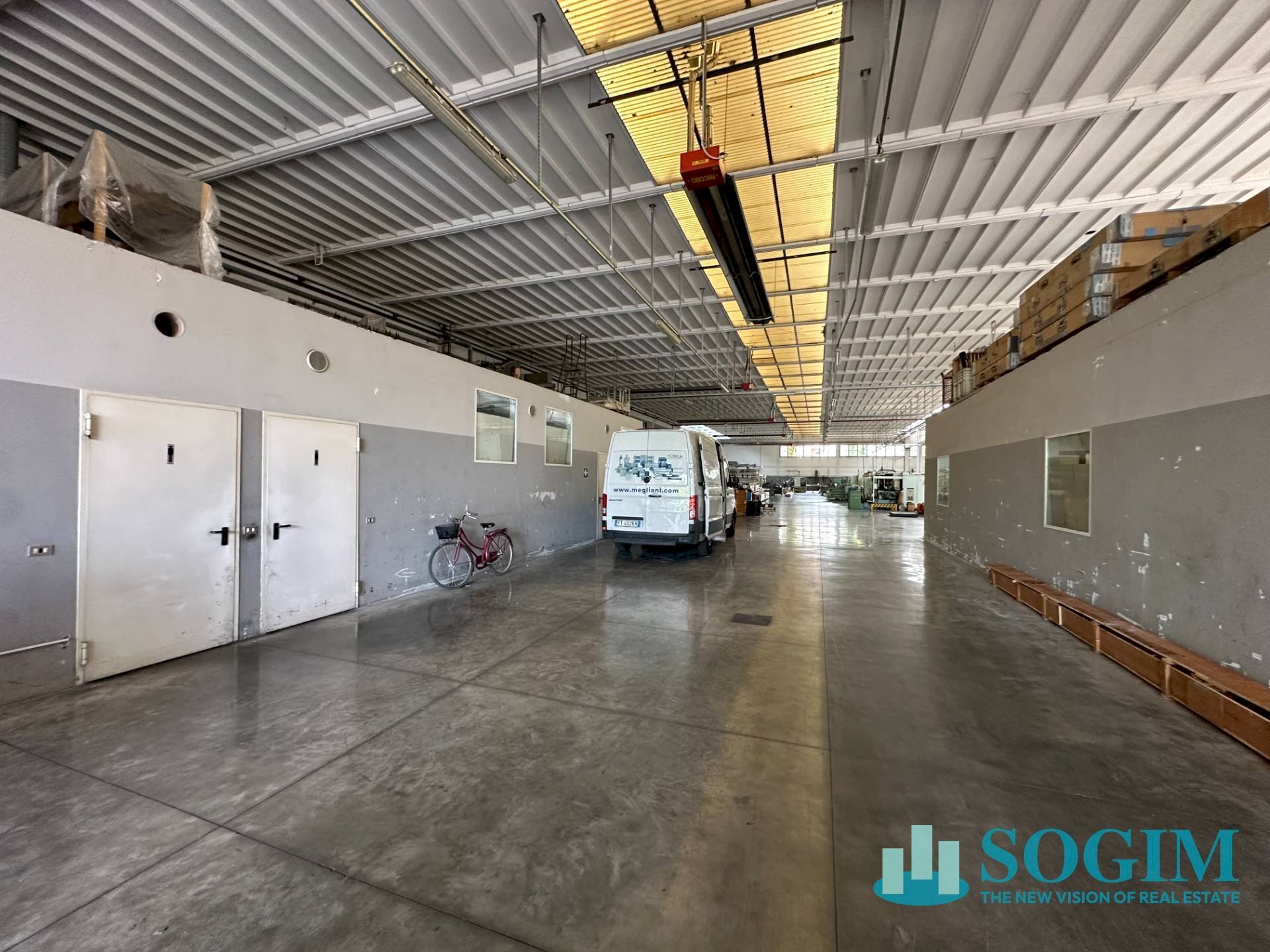 Foto 2 - Capannone Via Campestre
 
47, Bresso - foto 2