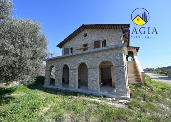 Foto 2 - Rustic 3, Castorano - photo 2