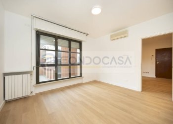 Foto 26 - Three-room apartment Via Trasimeno
 
40/14, Milano - photo 26