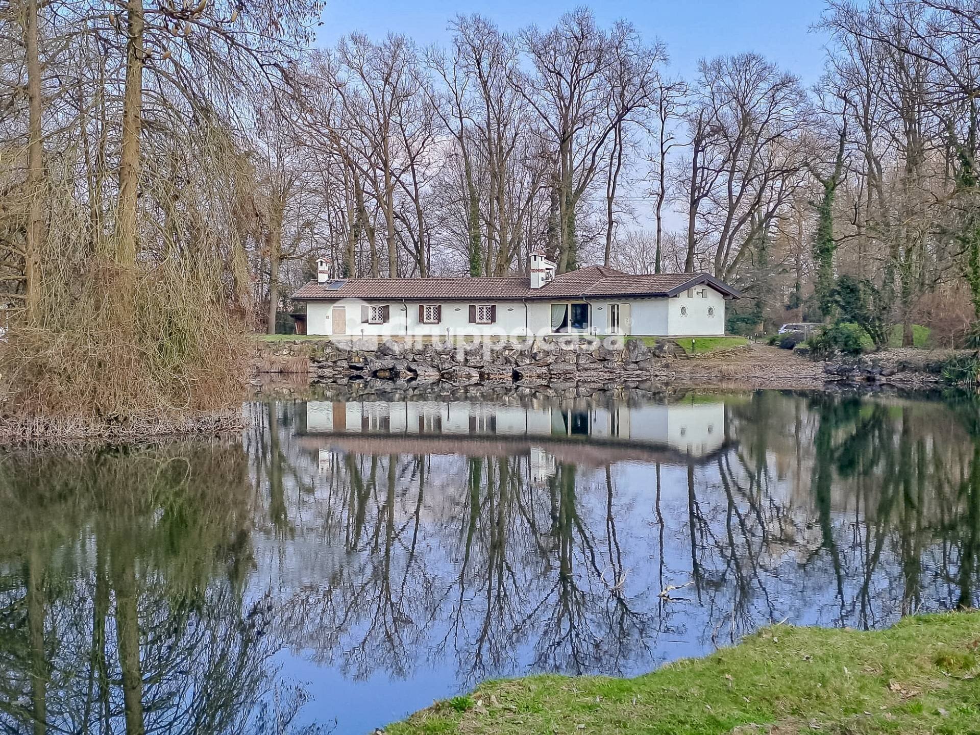 Foto 1 - Villa Bosco Piarda
 
2, Bernate Ticino - foto 1