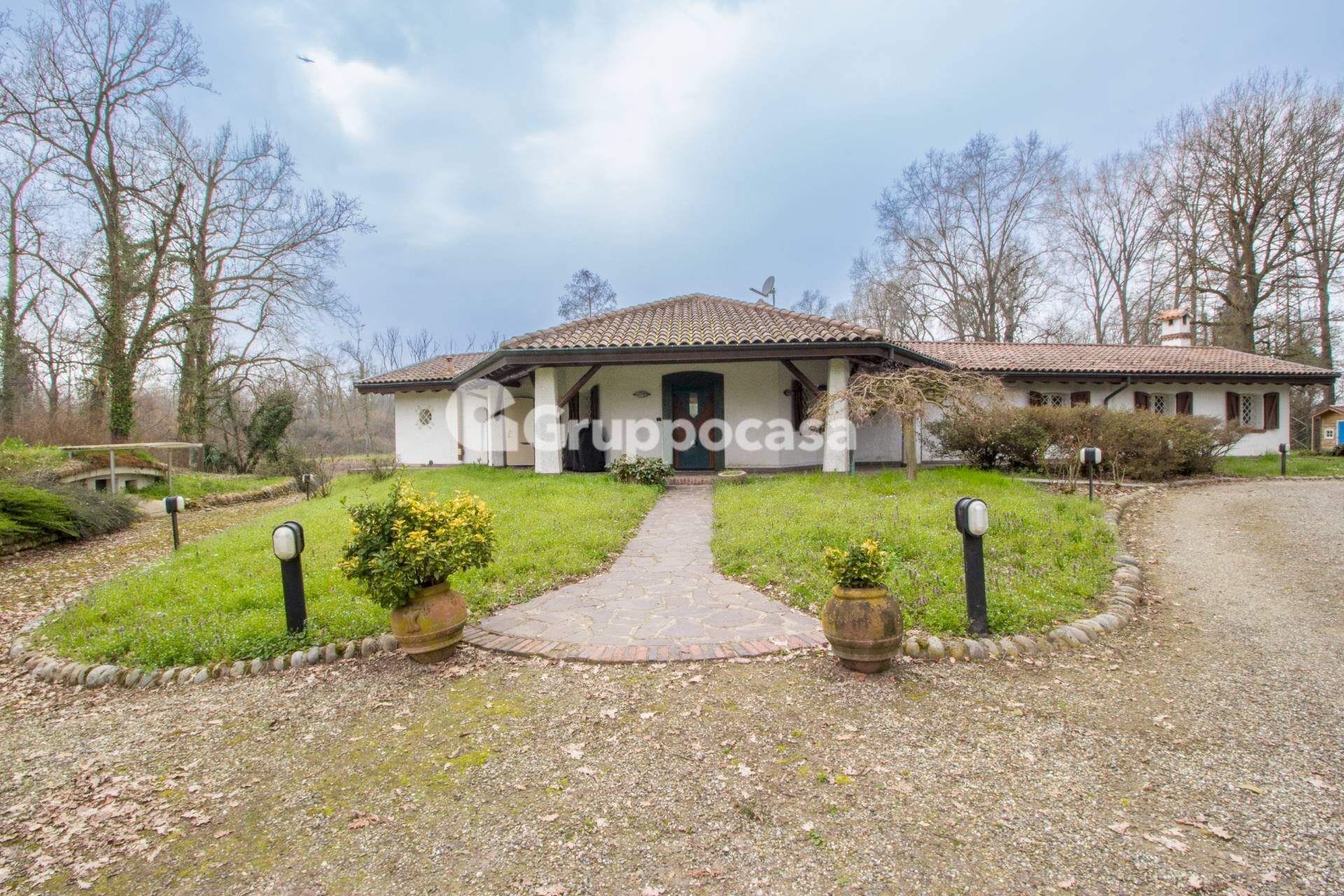 Foto 2 - Villa Bosco Piarda
 
2, Bernate Ticino - foto 2