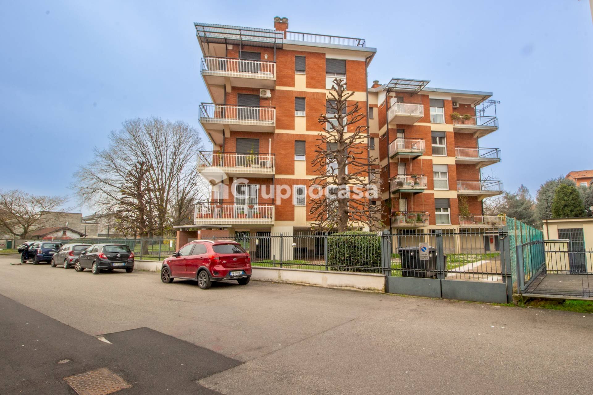 Foto 1 - Quadrilocale Via Conte Caccia Dominioni
 
33, Magenta - foto 1