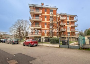 Foto 1 - Quadrilocale Via Conte Caccia Dominioni
 
33, Magenta - foto 1