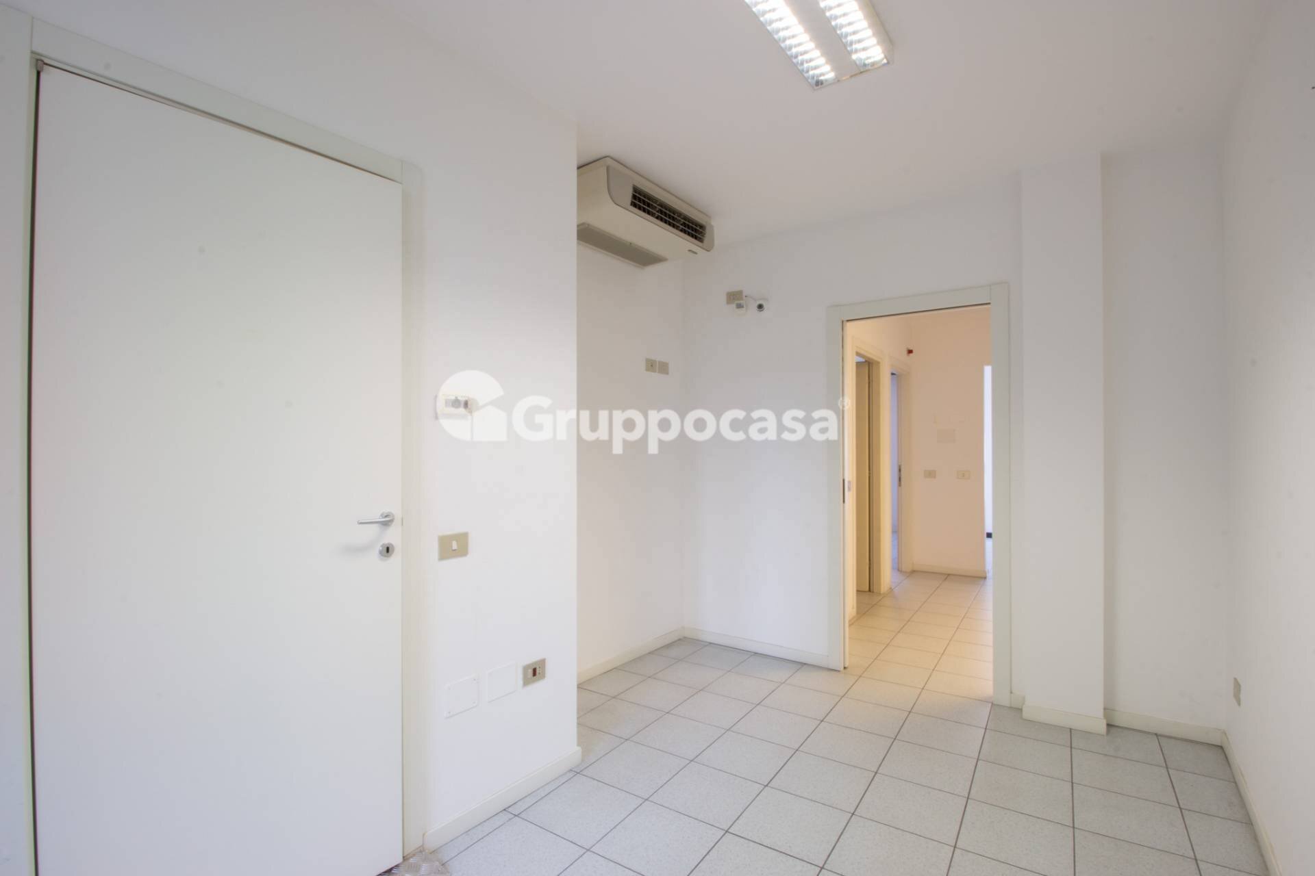 Foto 3 - Office Via Mazzini
 
34, Magenta - photo 3