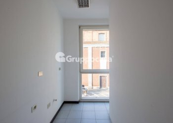 Foto 8 - Office Via Mazzini
 
34, Magenta - photo 8
