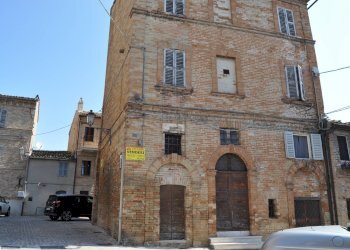 Foto 3 - Stable - Palace Piazza Rocca
 
32a - 32b, Petritoli - photo 3