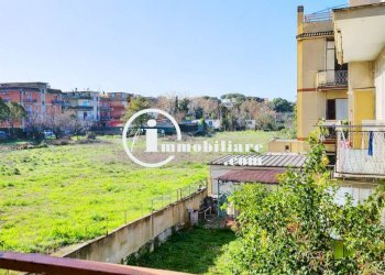 Foto 1 - Trilocale Via Pietro Santo Bartoli
 
35, Roma - foto 1