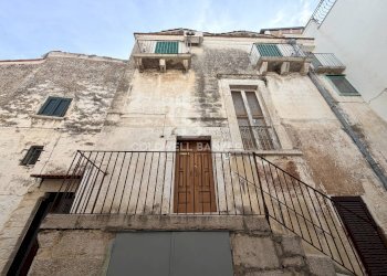 Foto 2 - Stabile - Palazzo Via Elifani
 
34, Minervino Murge - foto 2