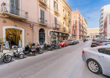 Foto 1 - Attività Commerciale Via Alessandro Maria Calefati
 
29, Bari - foto 1