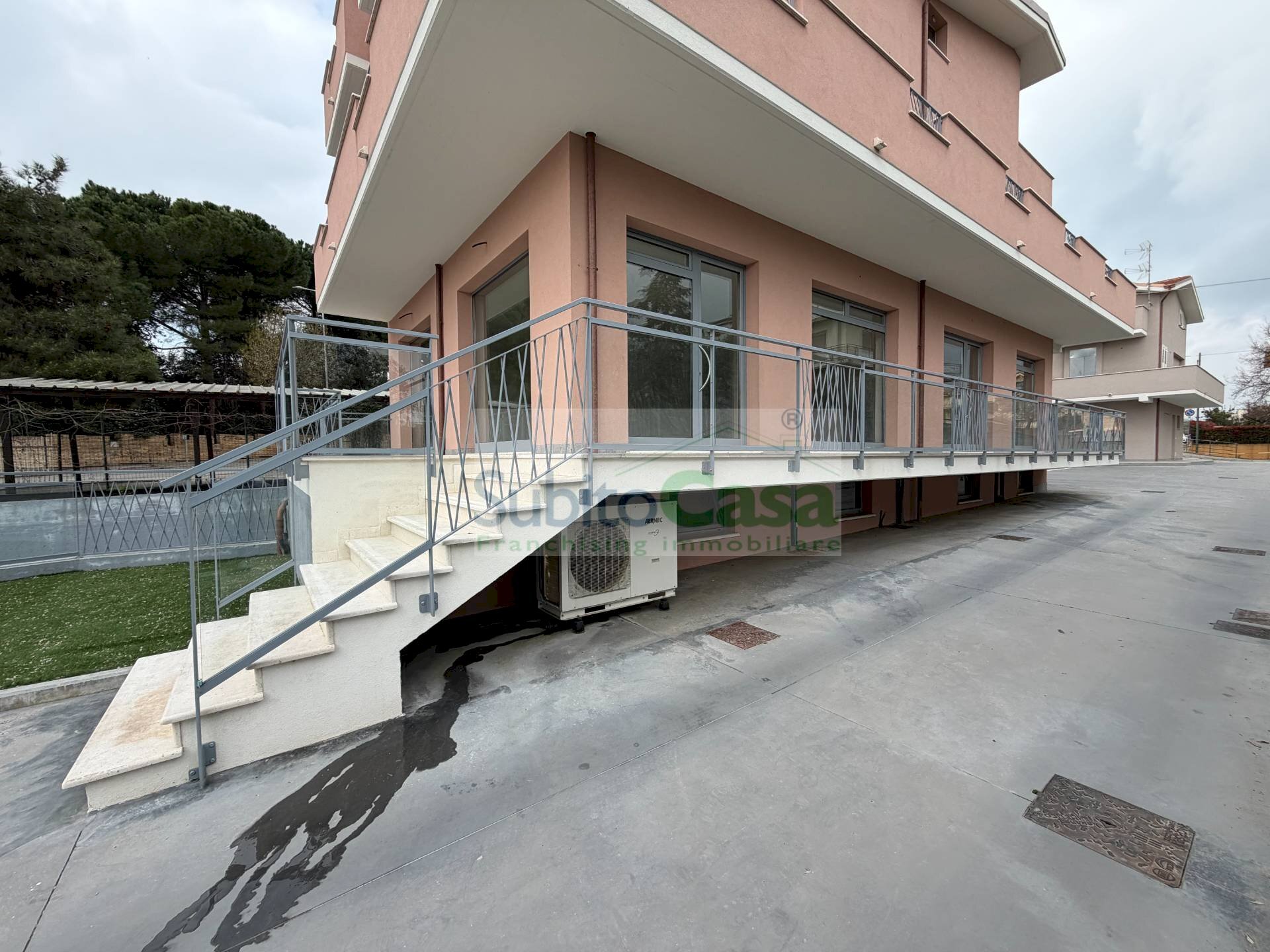 Foto 2 - Locale Commerciale Via Dante Alighieri, Cepagatti - foto 2