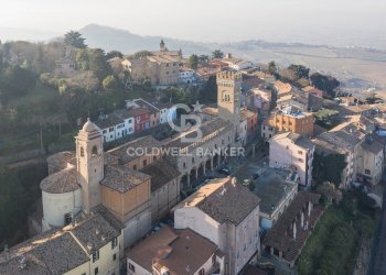 Foto 3 - Attività Commerciale Piazza della Libertà
 
8A, Bertinoro - foto 3