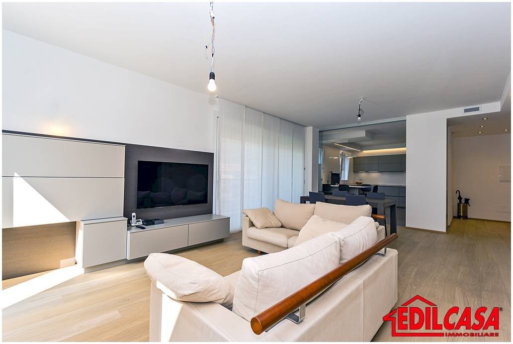 Foto 2 - Four-room apartment Via A. Manzoni, Malgrate - photo 2