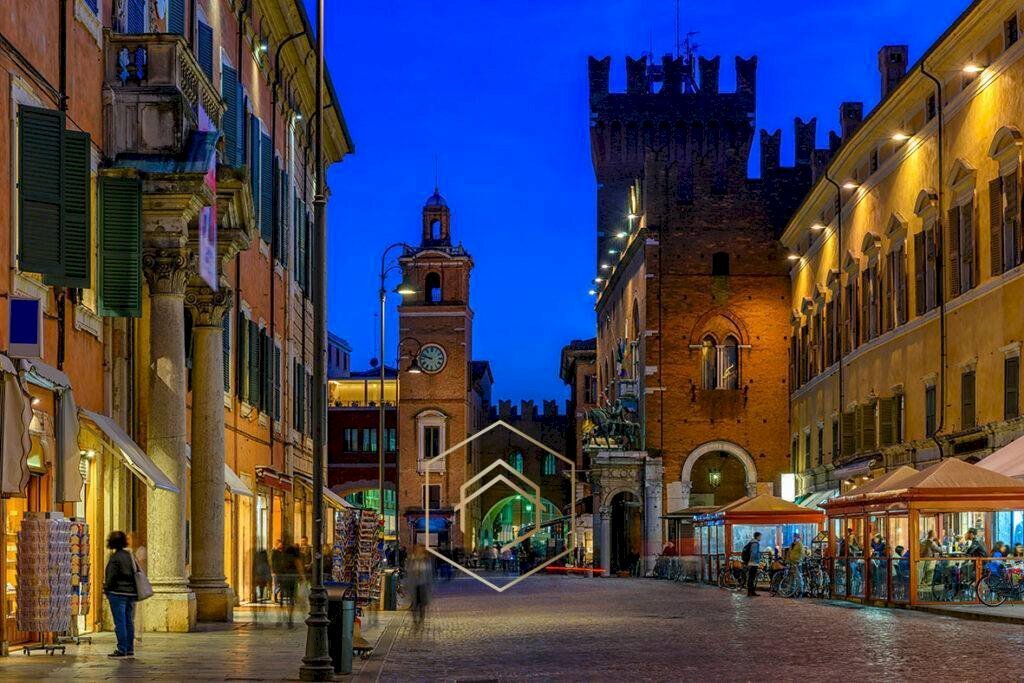 Foto 3 - Negozio Piazza Trento E Trieste, Ferrara - foto 3