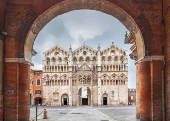 Foto 6 - Negozio Piazza Trento E Trieste, Ferrara - foto 6