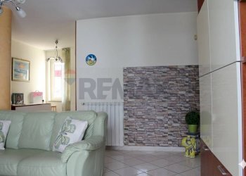 Soggiorno - Appartamento CORSO UMBERTO I
 
46, Scisciano - foto 5