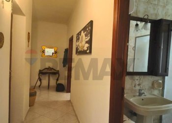 Hall / corridoio - Ufficio Via Paolo Piccirillo
 
4, Casoria - foto 4