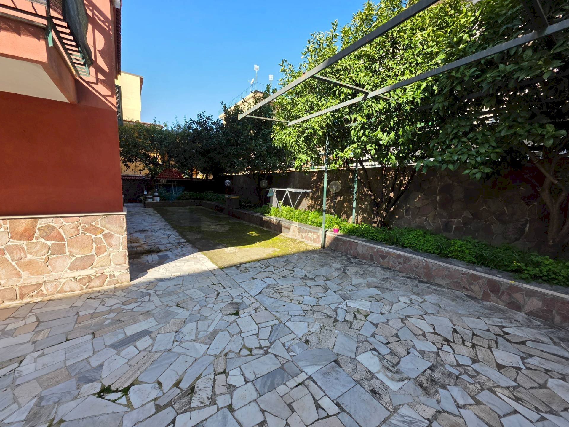 Terrazza - Three-room apartment Via Giacomo Puccini
43, Villaricca - photo 2