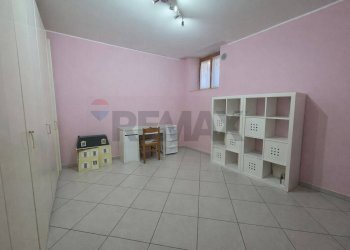 Stanza vuota - Trilocale Via Giacomo Puccini
43, Villaricca - foto 9