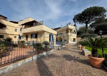 Casa all\'aperto - Casa semi indipendente San Mauro
4, Casoria - foto 2